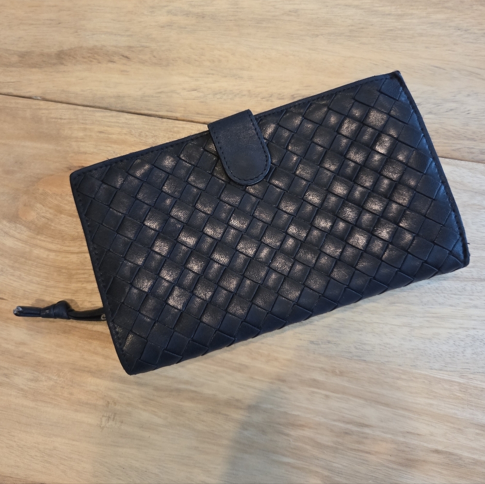 Vintage Bottega Veneta Black Intrecciato Woven Leather Wallet